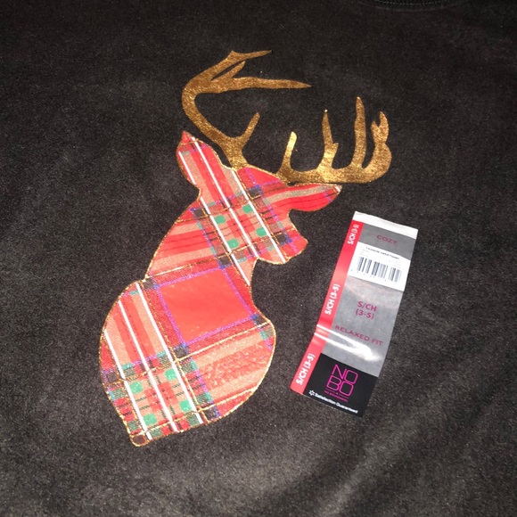 🆕 Christmas Sweater - Picture 2 of 2